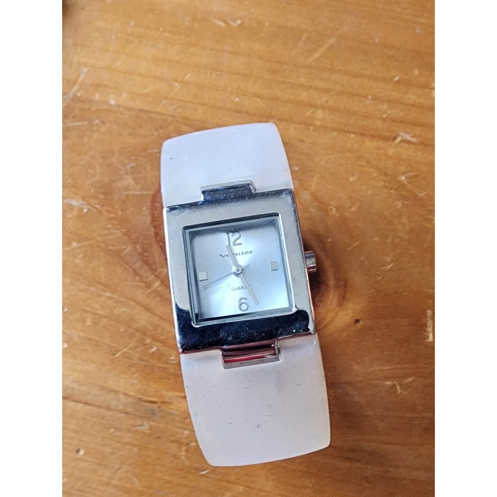 Vernier 9033 Womens Quartz Watch Frosted White Silicone Cuff Square Silver Dial